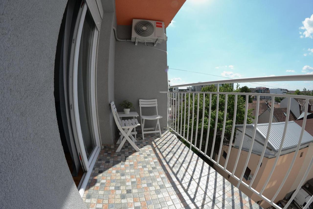 Apartment Dobraya Grey ノヴィ・サド エクステリア 写真