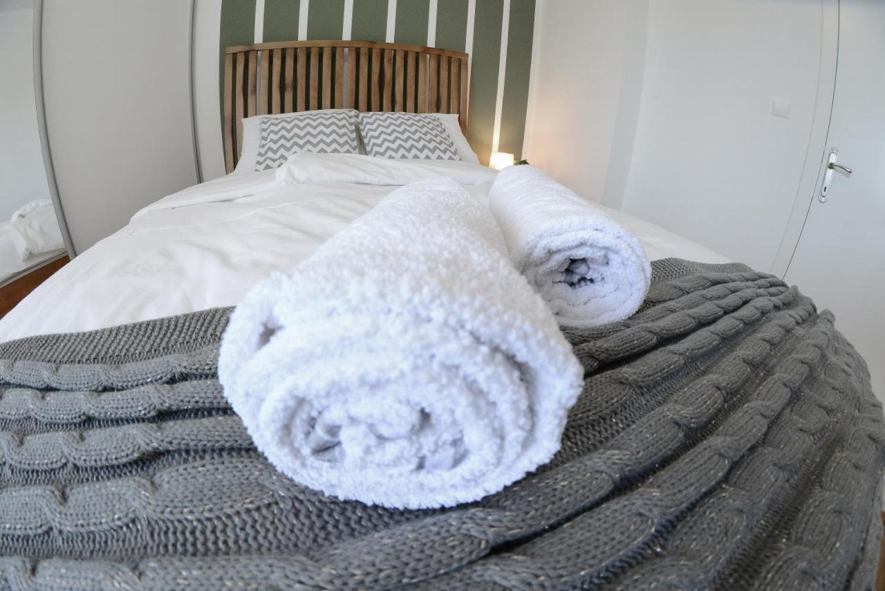 Apartment Dobraya Grey ノヴィ・サド エクステリア 写真